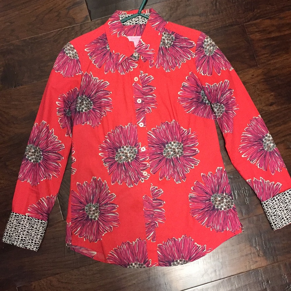 Lilly Pulitzer button down cuffed shirt